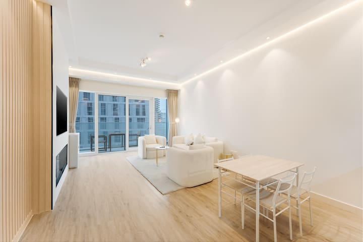 White And Co managed Airbnb listing 3