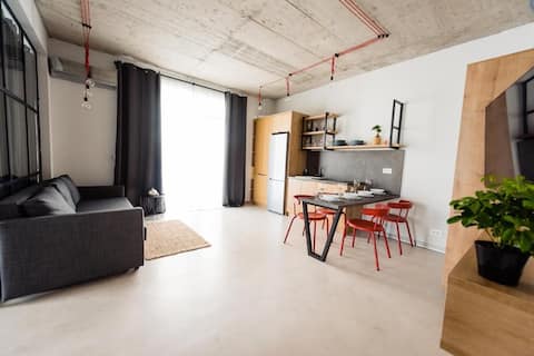 Popular Airbnb listing: Mamaia North Play Alex MNL 12 in Năvodari