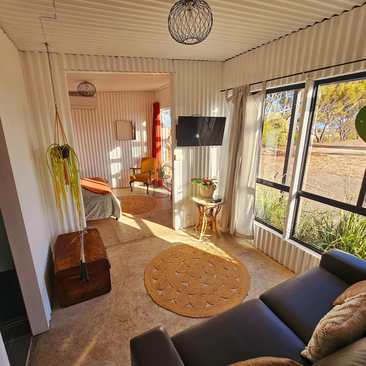 Top Airbnb: The Stables - Rustic Charm in Middleton