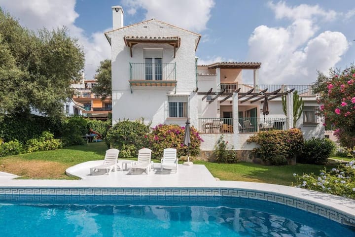 Villa Mimosa: Un Paradiso - Marbella