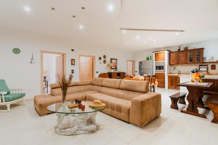 Family Apartment With Pool And Hot Tub - Tricase