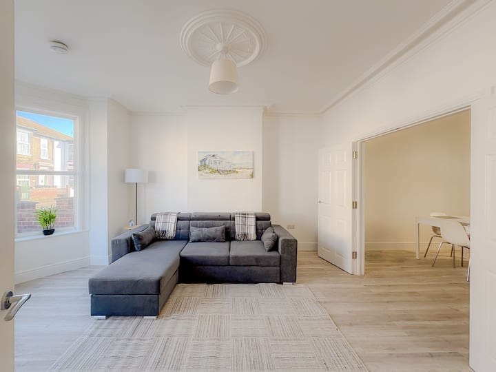Nelson Road - 3 Bed Terrace In Yarmouth - Great Yarmouth