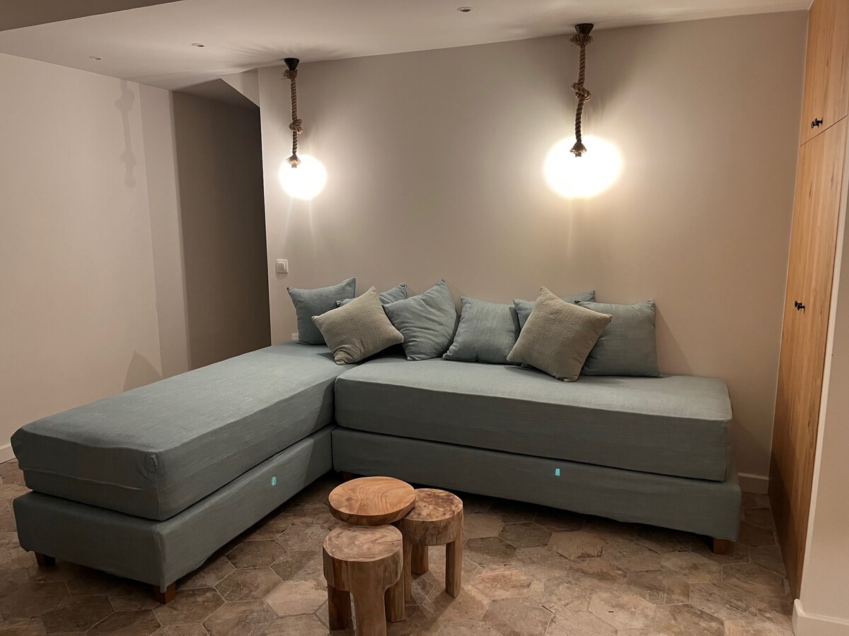 მისაღები ოთახი