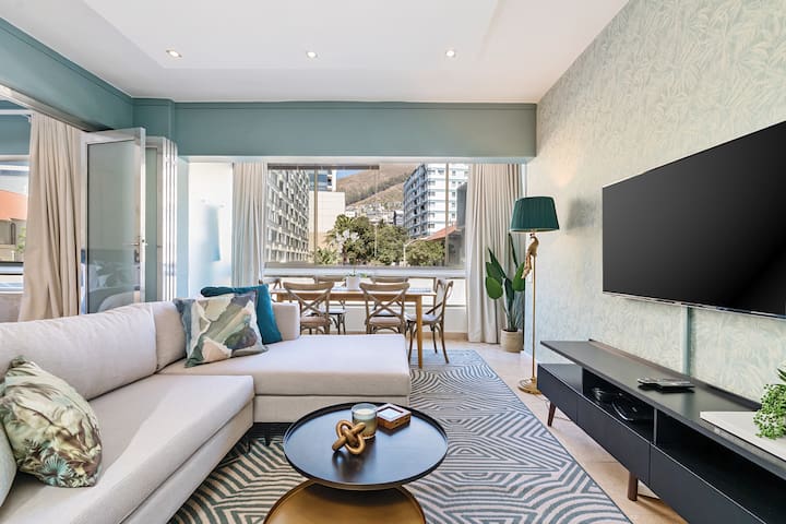 Luxe Sea Point Getaway