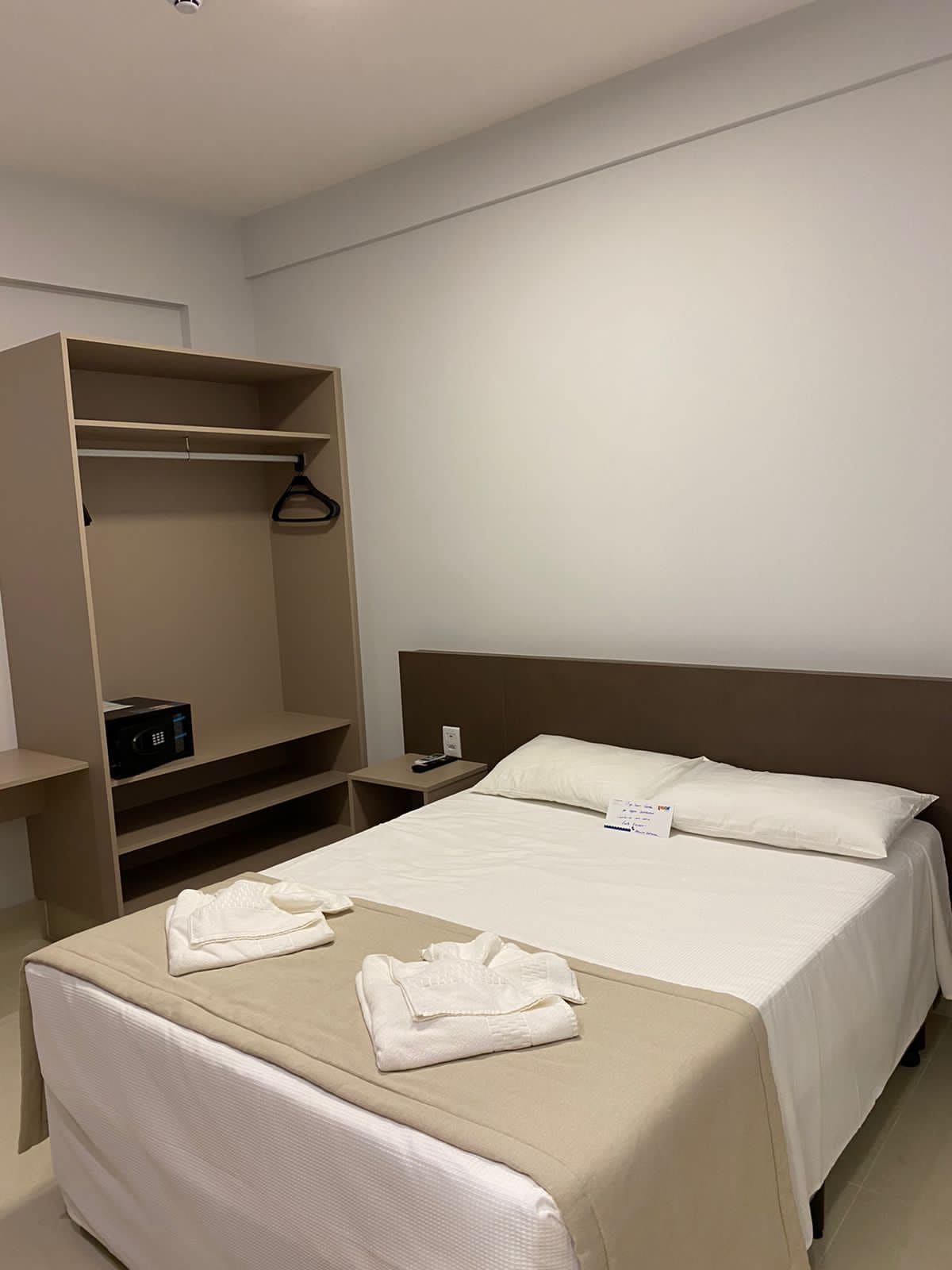 סוויטה ,חדר רחצה אקסוויזבו ,כספת וכו '