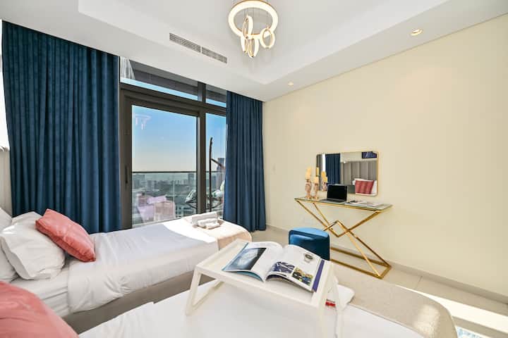 Подходящ за семейства Airbnb Downtown Dubai
