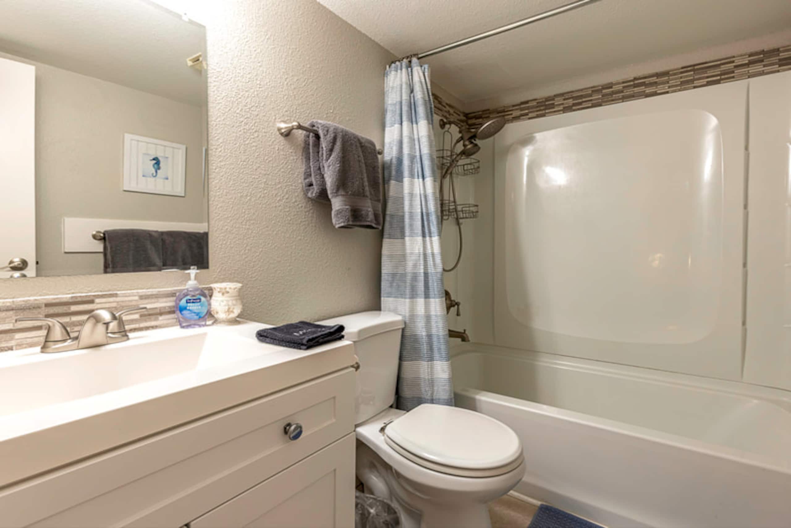 Rental unit in Kihei · ★5.0 · 2 bedrooms · 2 beds · 2 private baths - Image 18