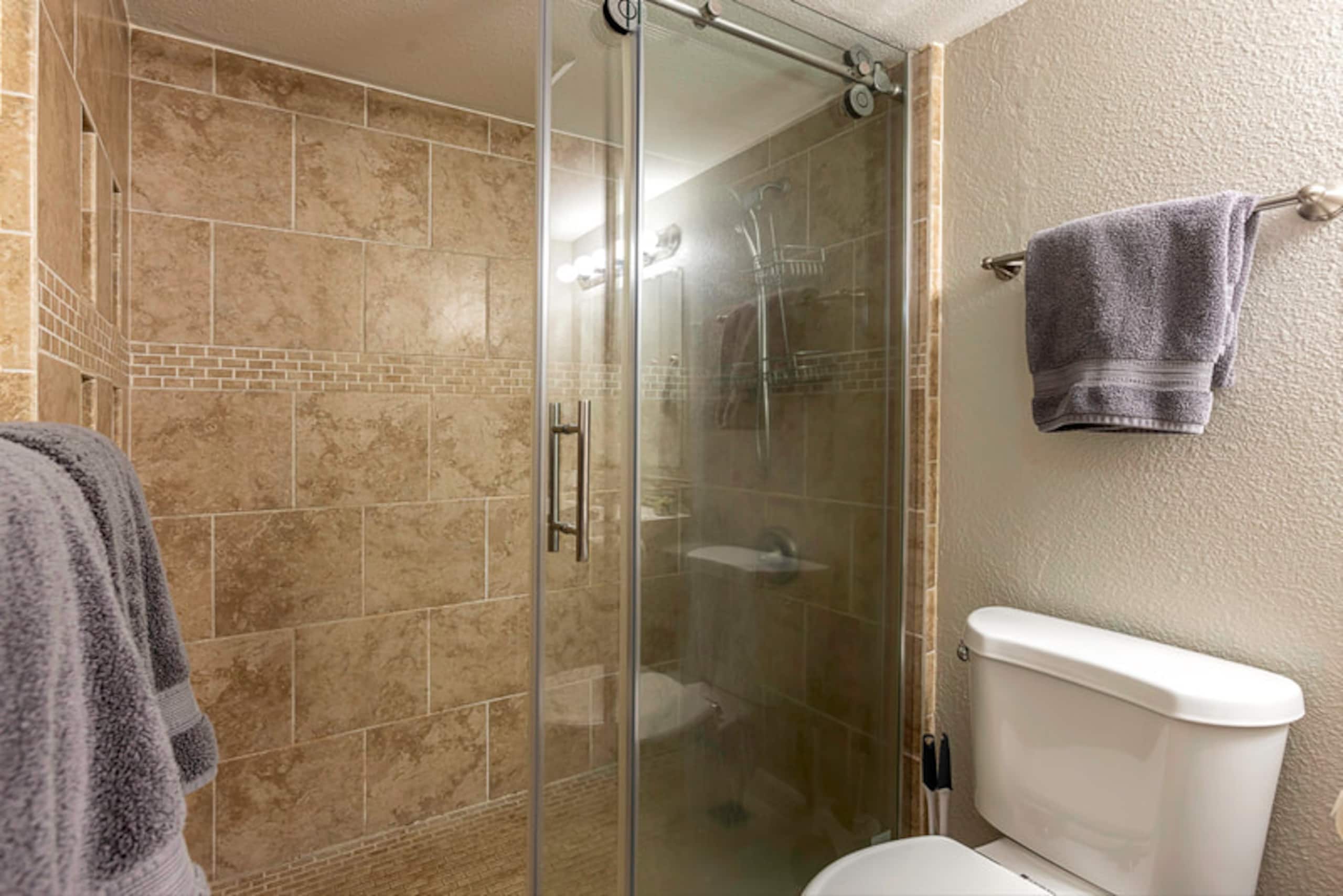 Rental unit in Kihei · ★5.0 · 2 bedrooms · 2 beds · 2 private baths - Image 16