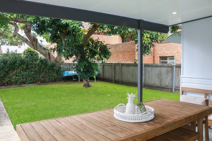 Summer Breeze Lake House gallery image 4