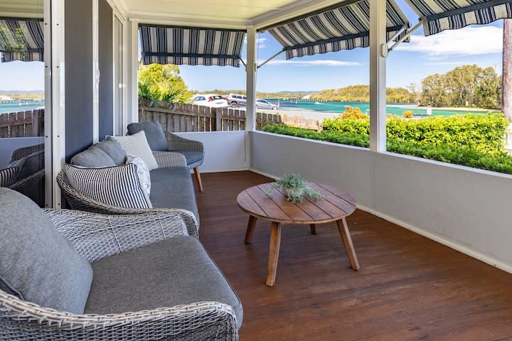 Summer Breeze Lake House