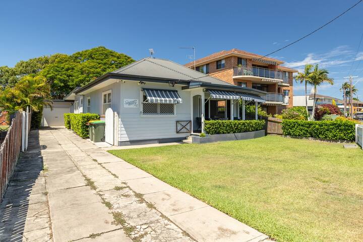 Summer Breeze Lake House gallery image 2