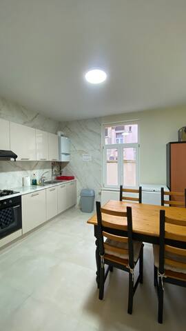 Maison sur St-Gilles gallery image 4