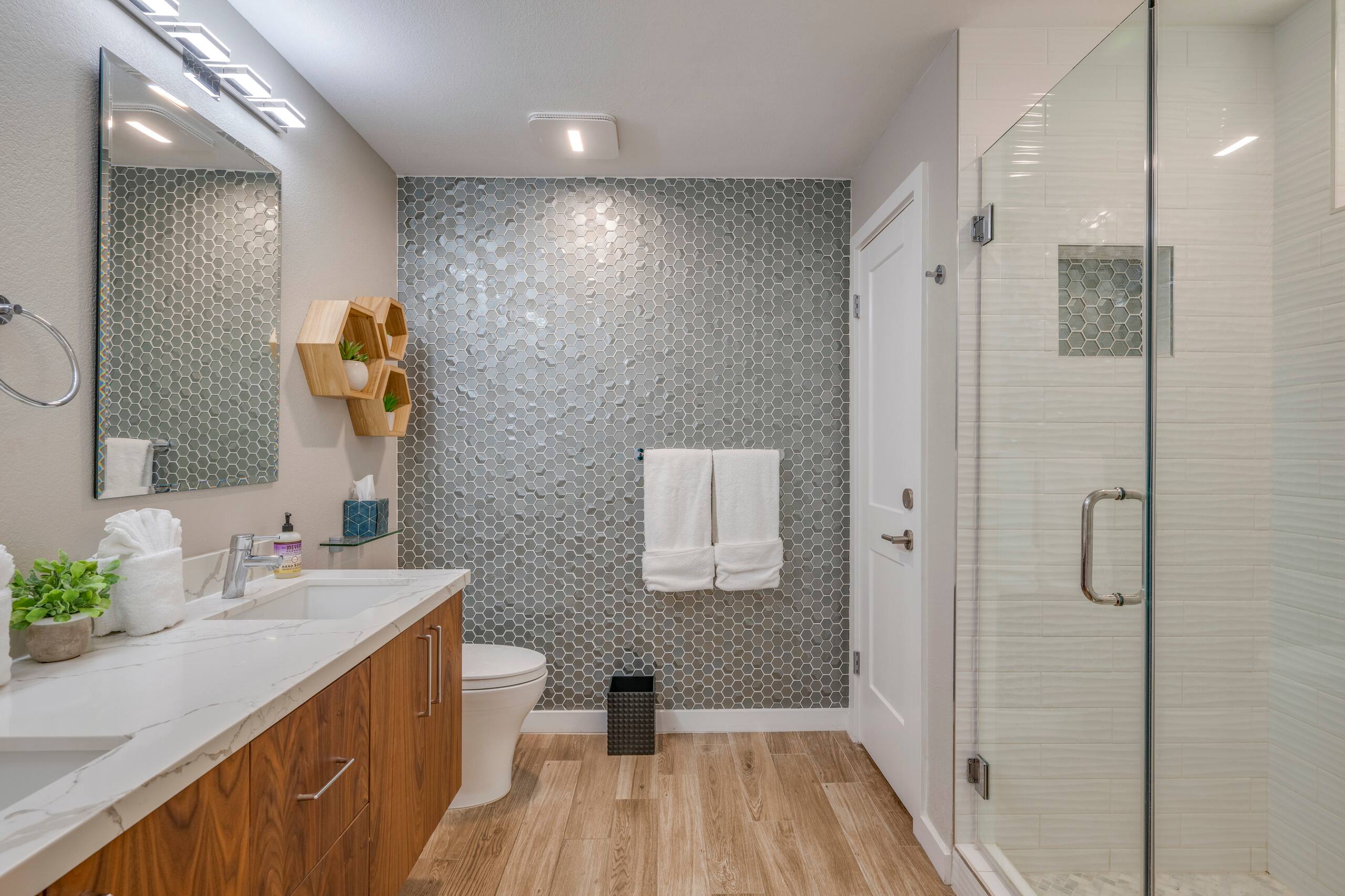 Condo in Wailea · ★4.97 · 1 bedroom · 2 beds · 1 private bath - Image 7