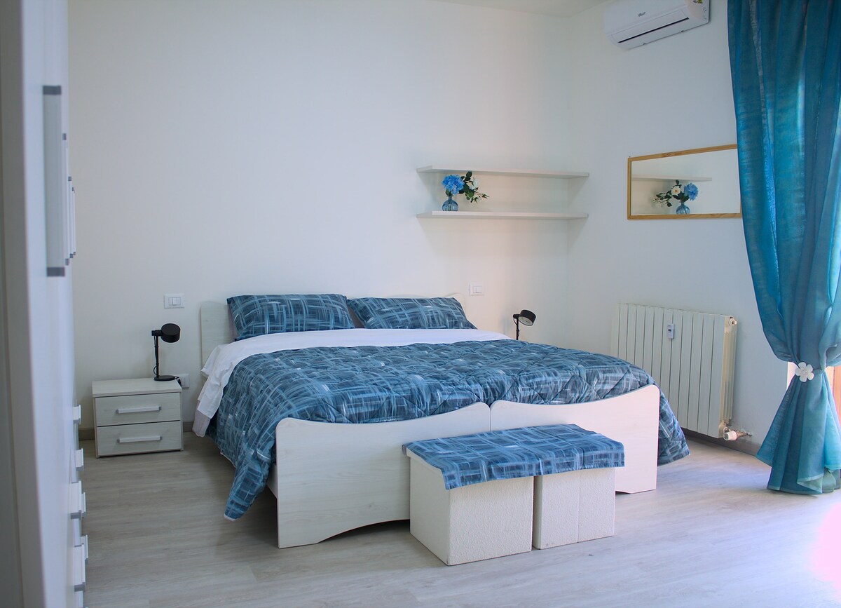 საძინებელი 1