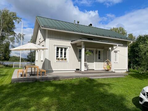 Seaside villa in Oulu with Häyrysennim