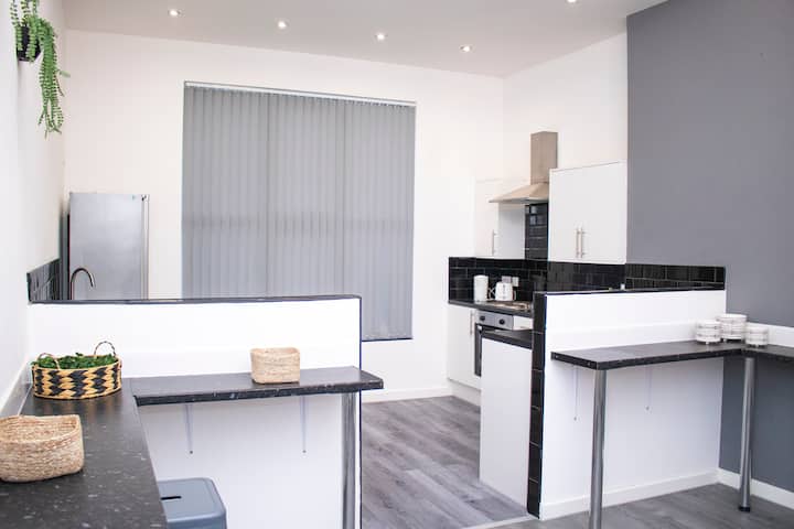 Comfy Room • Central • Easy Access• Shared Home - Liverpool, UK