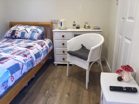 Top performing Airbnb: The Annexe Self- contained en-suite for One in Hunstanton