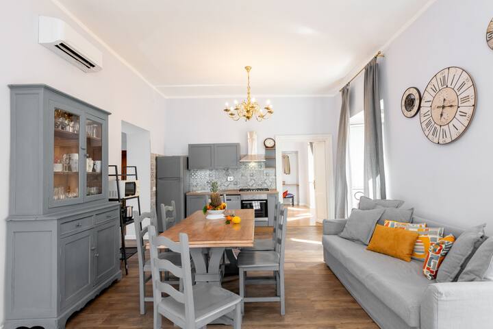 Big apt in the Heart of Trastevere gallery image 2