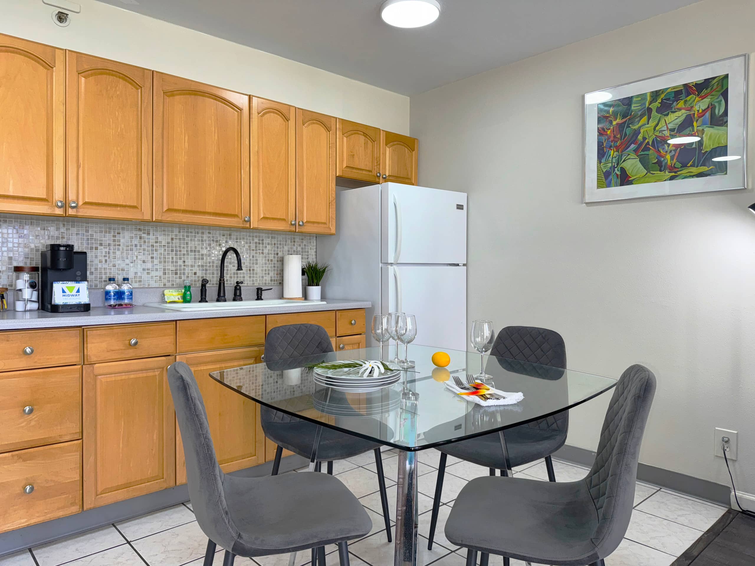 Condo in Honolulu · ★4.91 · 1 bedroom · 3 beds · 1 private bath - Image 16