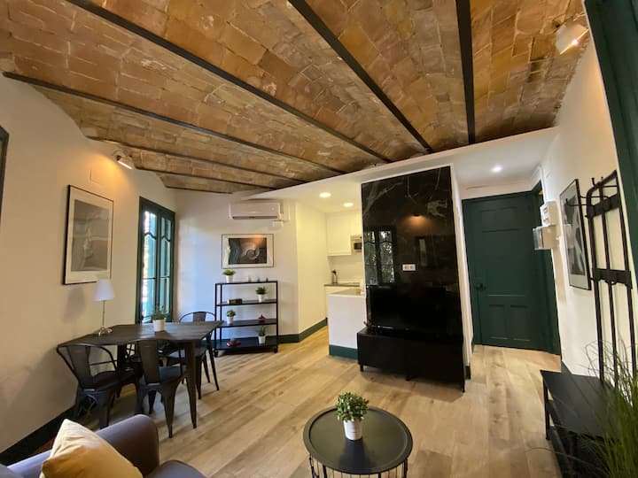 365 Barcelona Rentals - Gaudi - Cornellà de Llobregat
