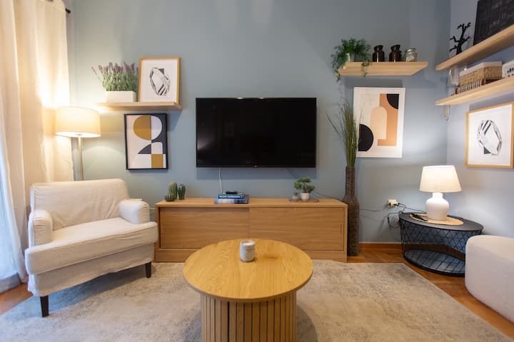 65m2 Apt 10 Min. On Foot From Acropolis - Atenas