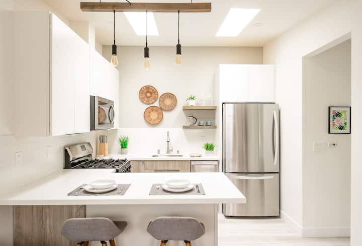 Modern Private Guesthouse, Close To Sea World - San Diego, CA