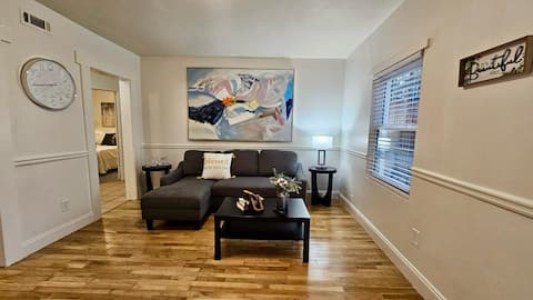 Successful Airbnb property: Steps to Midtown Fun - Sleeps 9 in Home Park