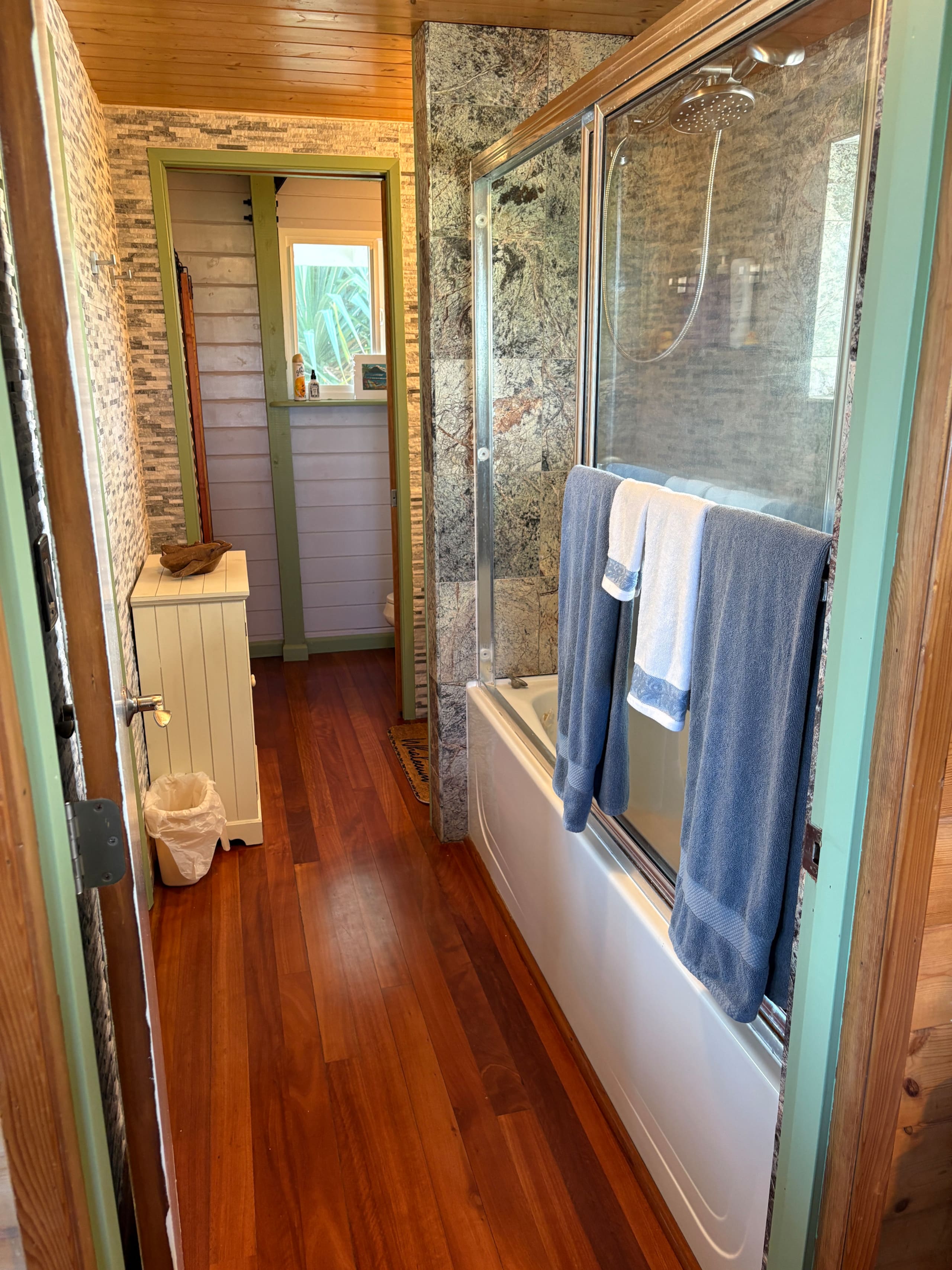 Home in Keaau · ★4.95 · 2 bedrooms · 2 beds · 1 bath - Image 18