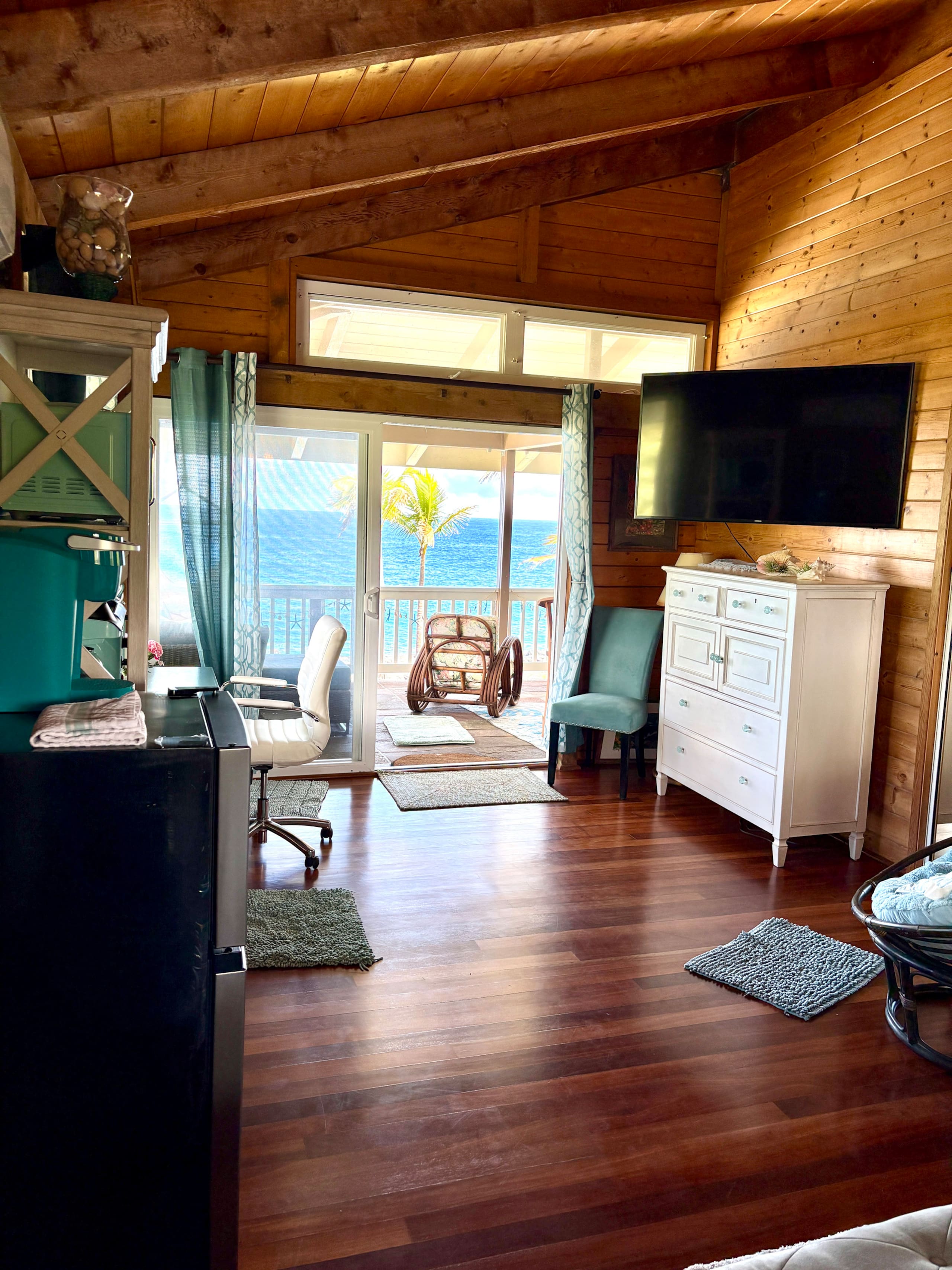 Home in Keaau · ★4.95 · 2 bedrooms · 2 beds · 1 bath - Image 2