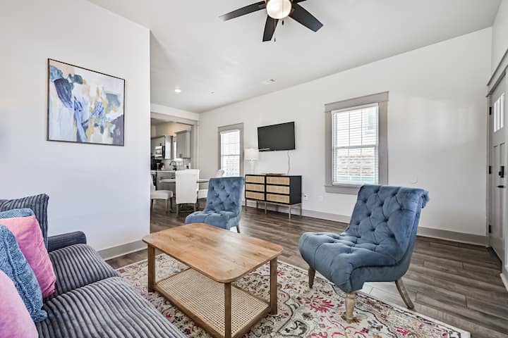 Seaside Villa-walk 2 Beach! Close To Attractions! - ガルベストン, TX