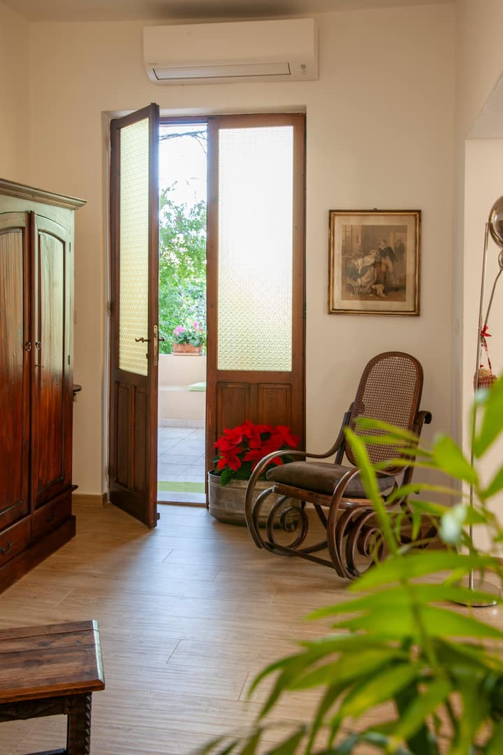 Casa Con Giardino E Terrazze - Olbia