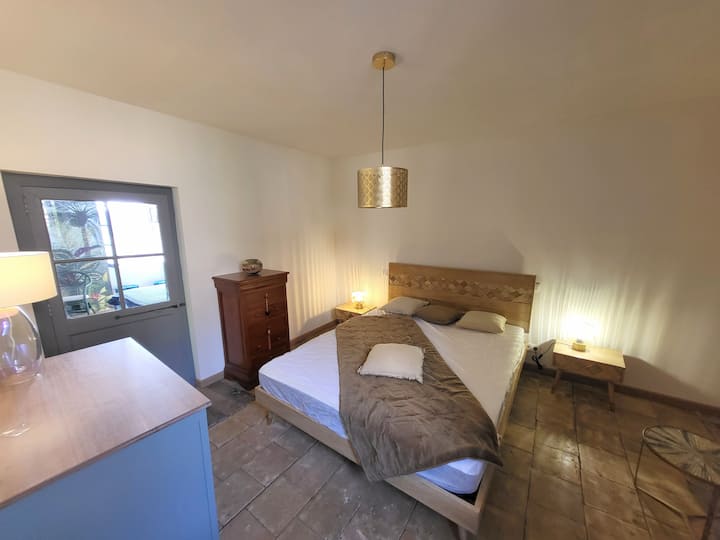 საძინებელი 1