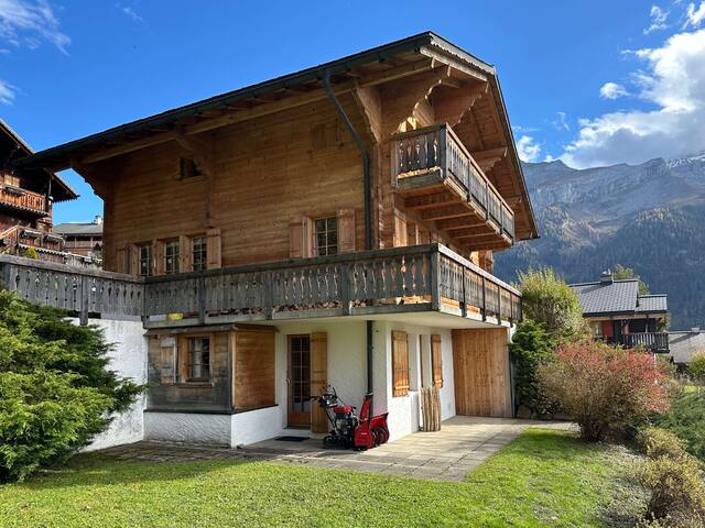 Chalet lumineux de 200m2 gallery image 2