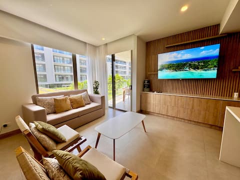 Luxurious Lifestyle On The Beach - Serena Del Mar