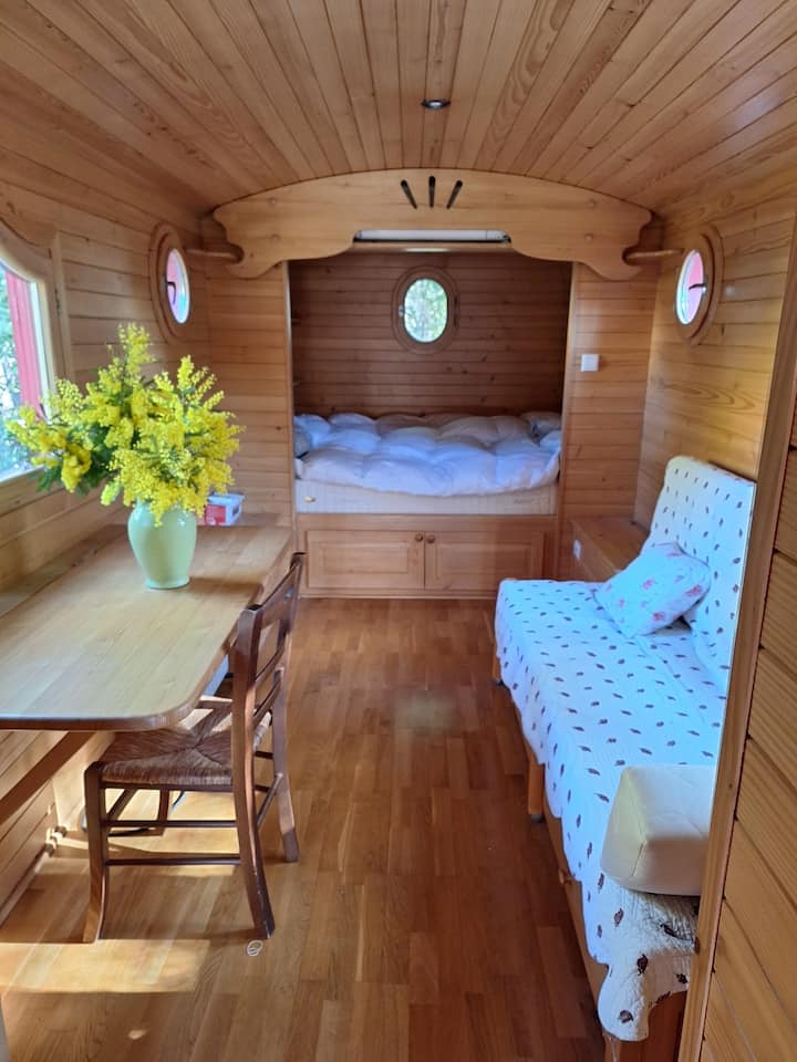 საძინებელი 8