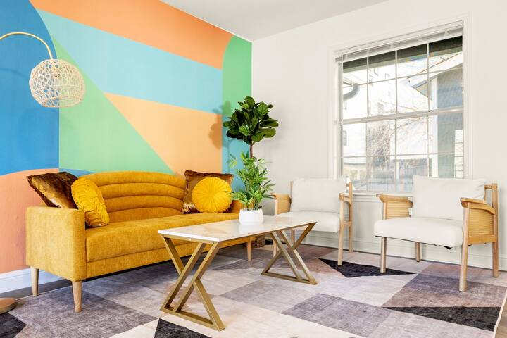 Tarrytown | 6BR | 2 Duplexes | Near DT&UT |Arcade gallery image 5