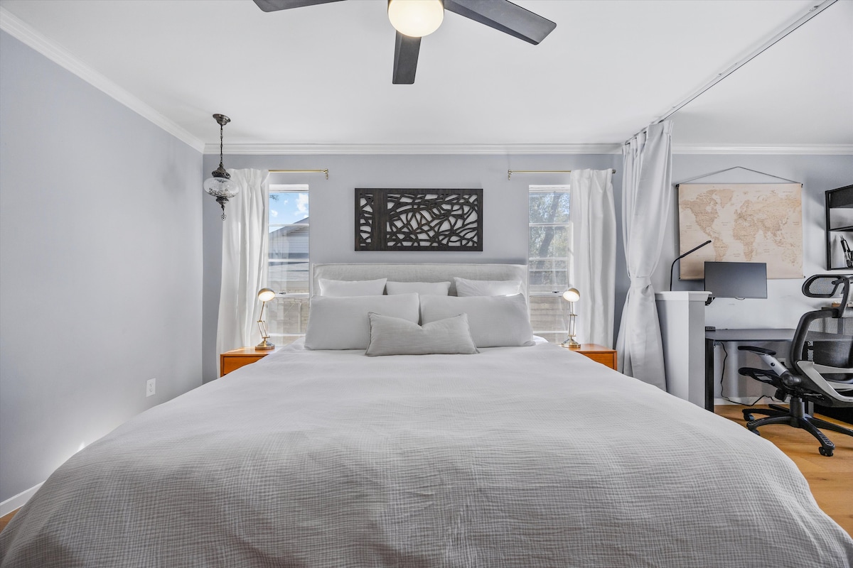 South Austin Suite