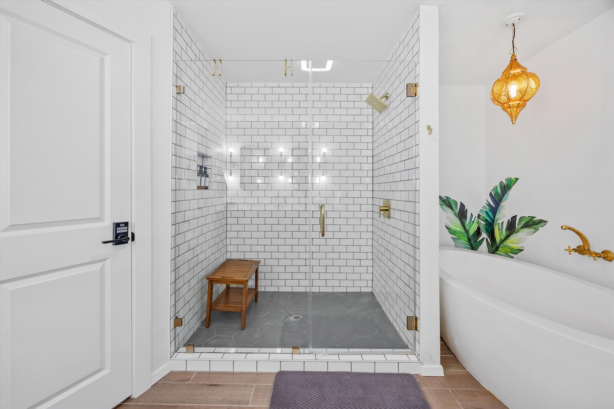 South Austin Suite