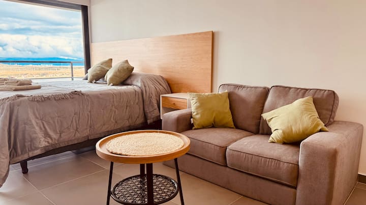 Best Views: Central & Scenic Stay W/ Balcony - Ushuaia