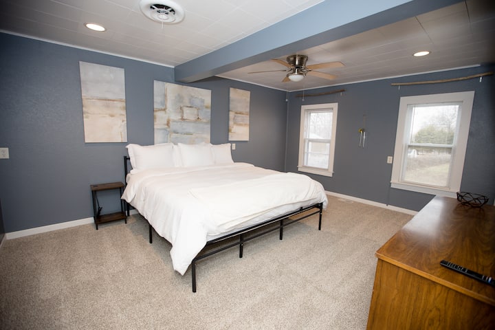 საძინებელი 1