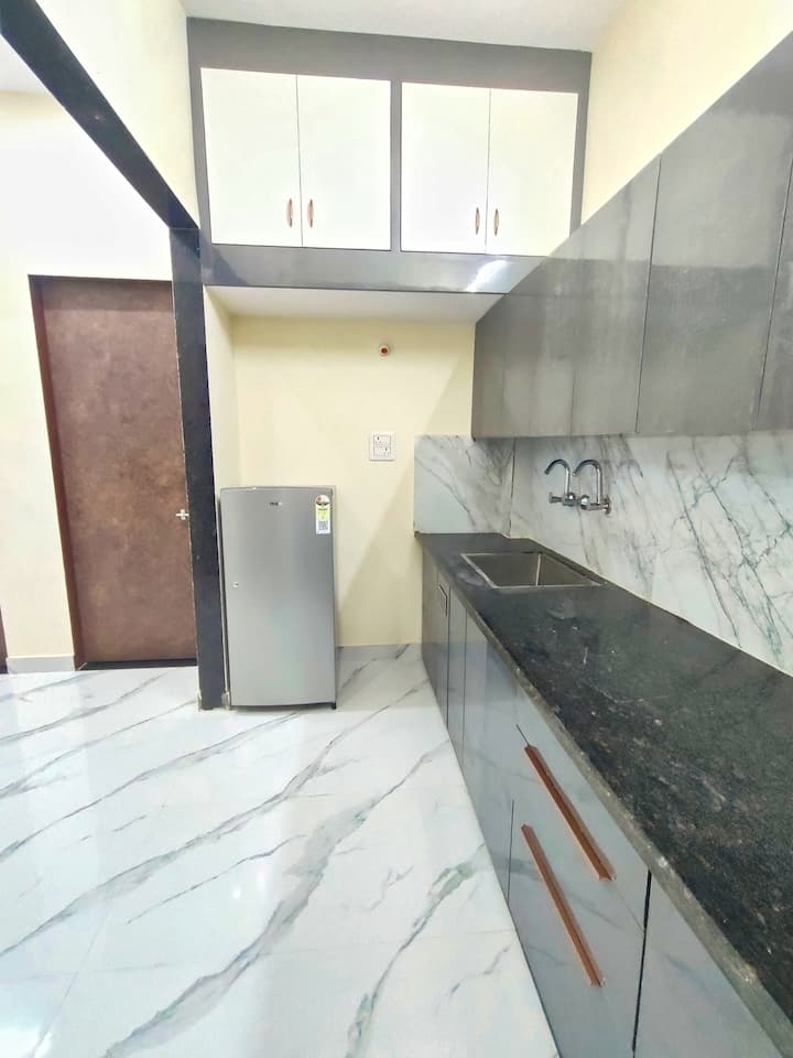 Homely Bliss | Cozy 2bhk W/ Terrace - 科塔