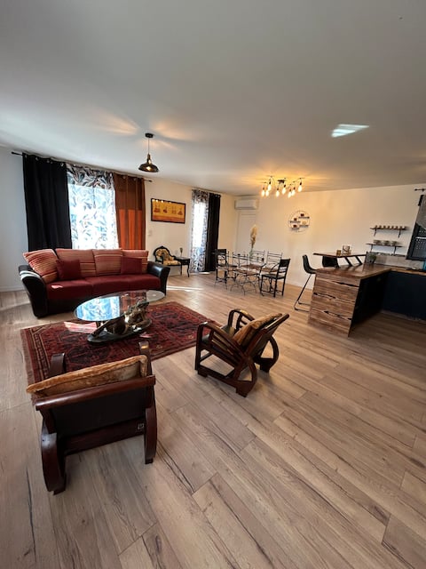 1-Pleasant Family Home (4 bedrooms) - Limoges