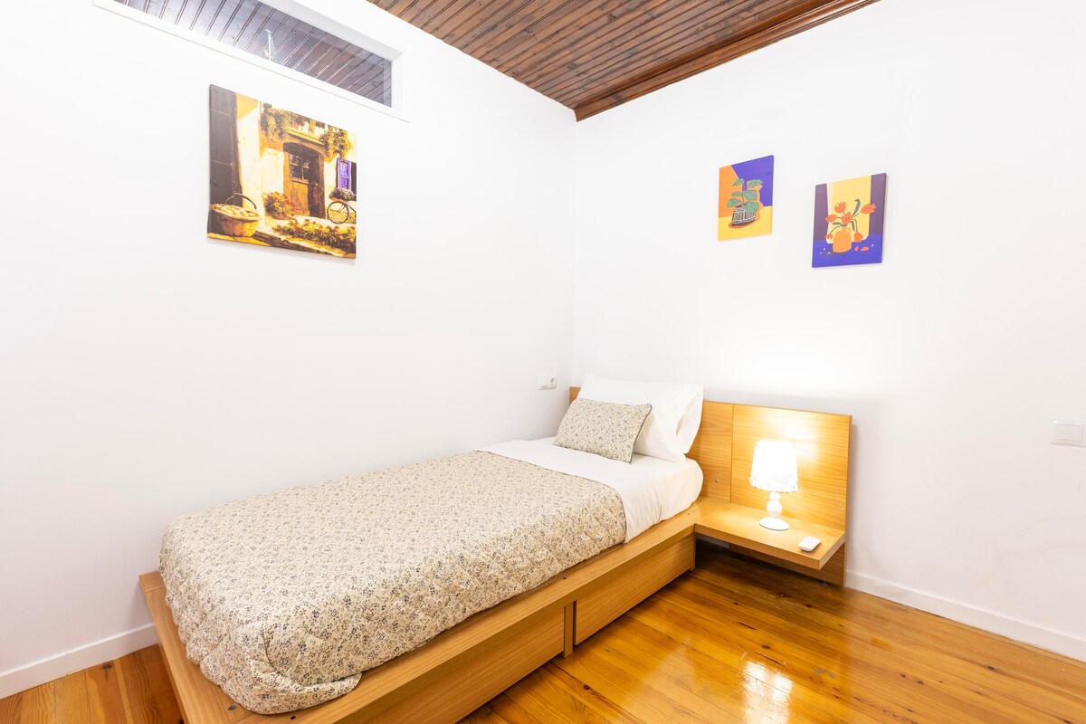 საძინებელი 1