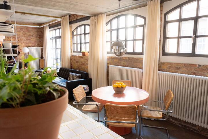 Remise Kreuzberg – 3 floors and terrace gallery image 5