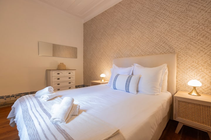Heart Of Chiado | 2bedroom Apartment | Bairro Alto - Lisboa