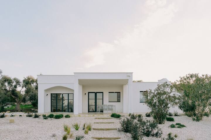 Casa Civetta, Haus mit Designgarten und Pool gallery image 2