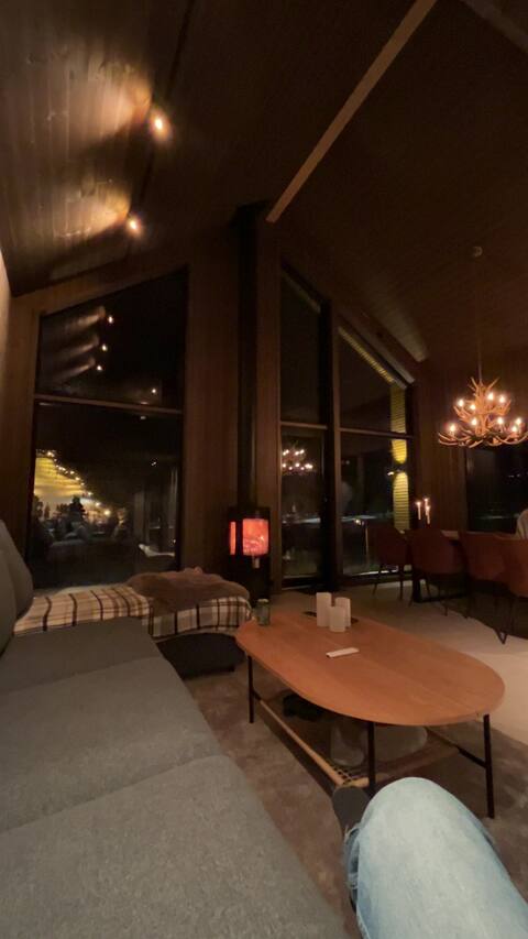 Popular Airbnb listing: New, spacious and area-efficient cabin in Brokke 13 beds in Valle