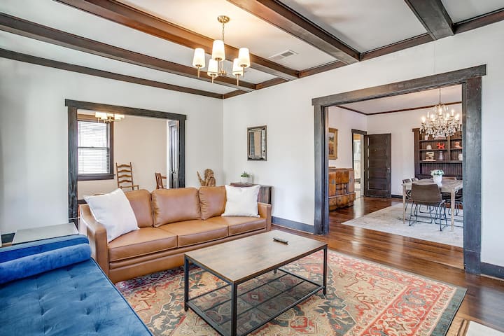 Historic Bungalow In Fort Worth - Fort Worth, TX