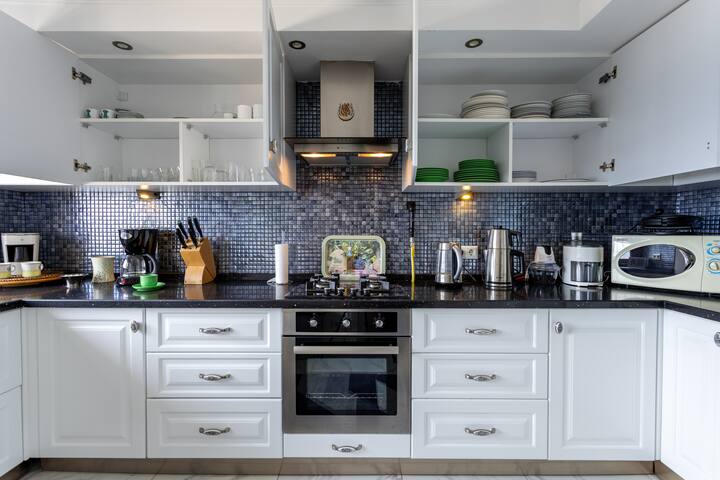 Viewpoint Villa : Views | Garden | BBQ | Piano |AC gallery image 3