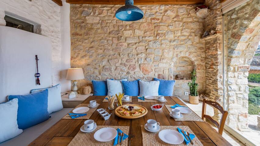 Blue Greens eco friendly luxury villa gallery image 4